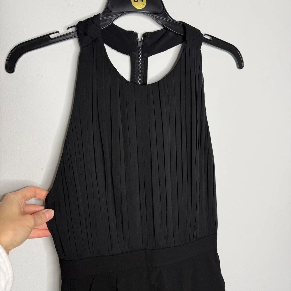 E1 Alice + Olivia Black Pleated Open Back Sleeveless Jumpsuit Size 0 - Picture 4 of 12